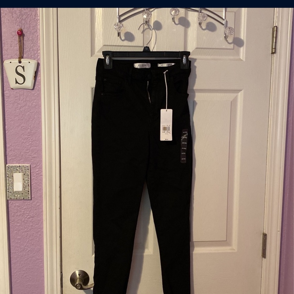 High waisted Guess jeans - BRAND NEW